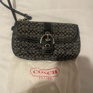 Coach Wristlet Black